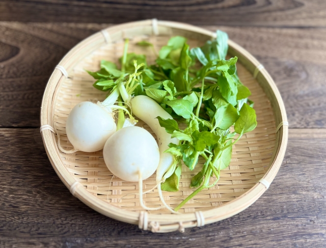 冷凍で鮮度長持ち！七草の保存方法と活用のコツ