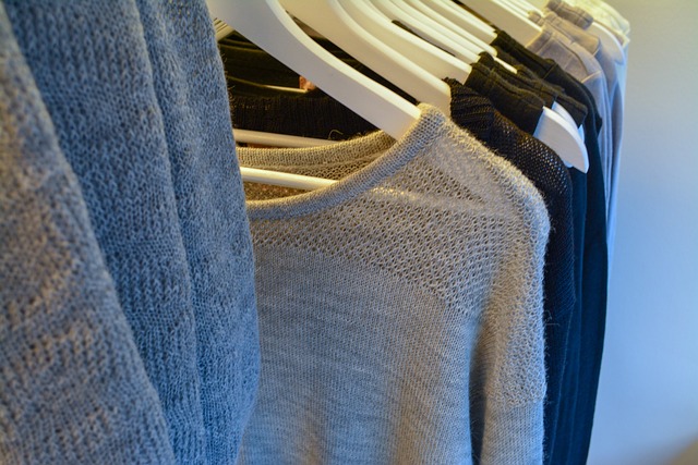 大量の服を整理するための工夫
