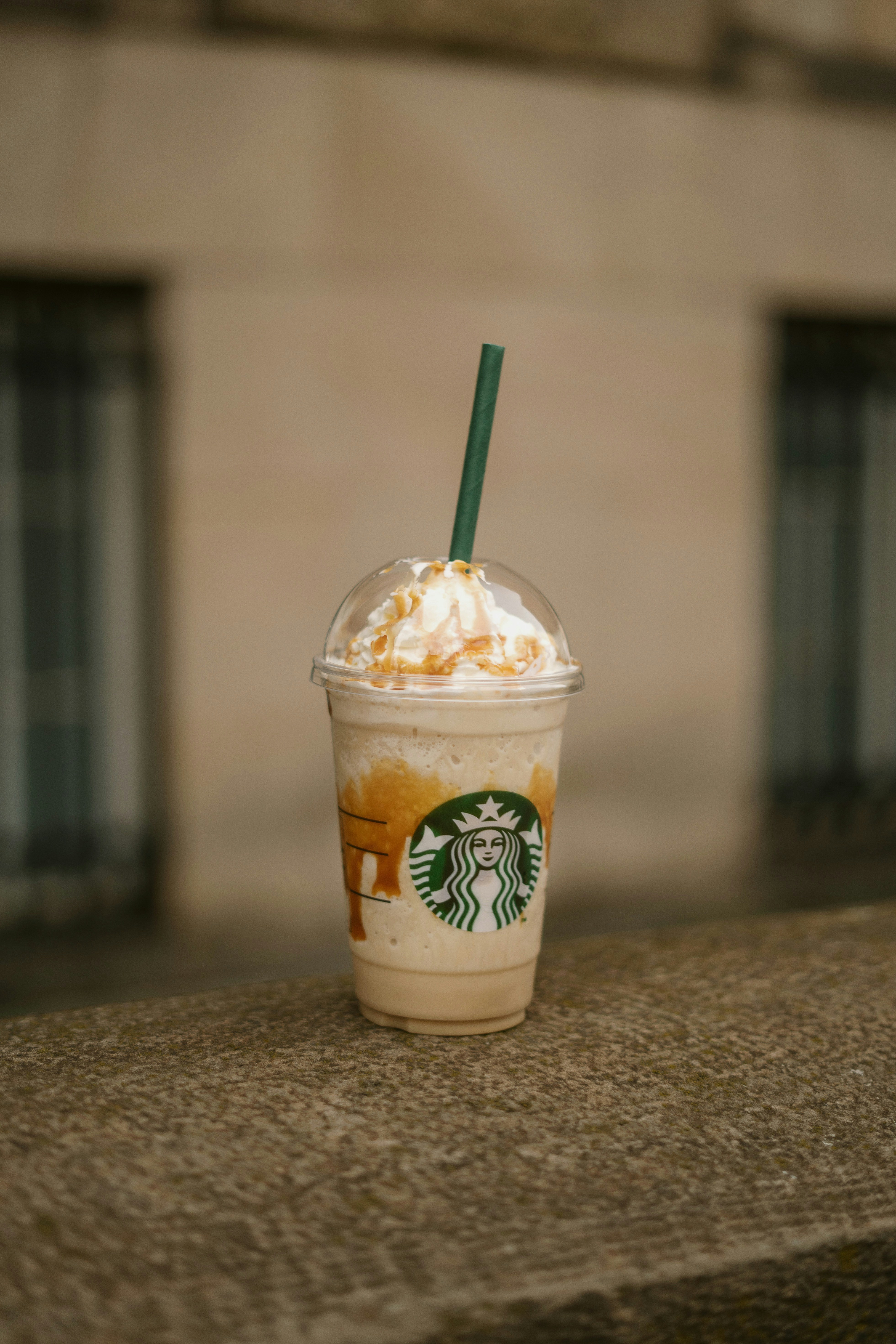 フラペチーノを冷蔵庫に入れない方がいい理由と賢い保存方法