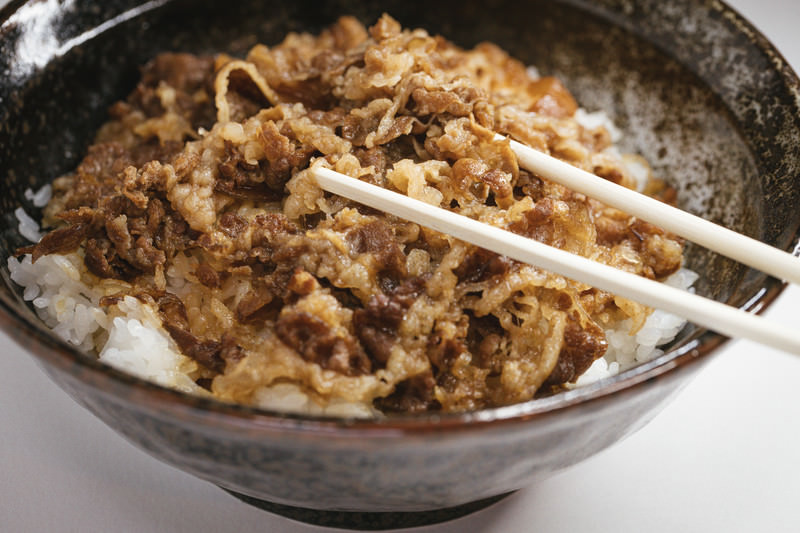 キング牛丼のカロリーとダイエットへの影響