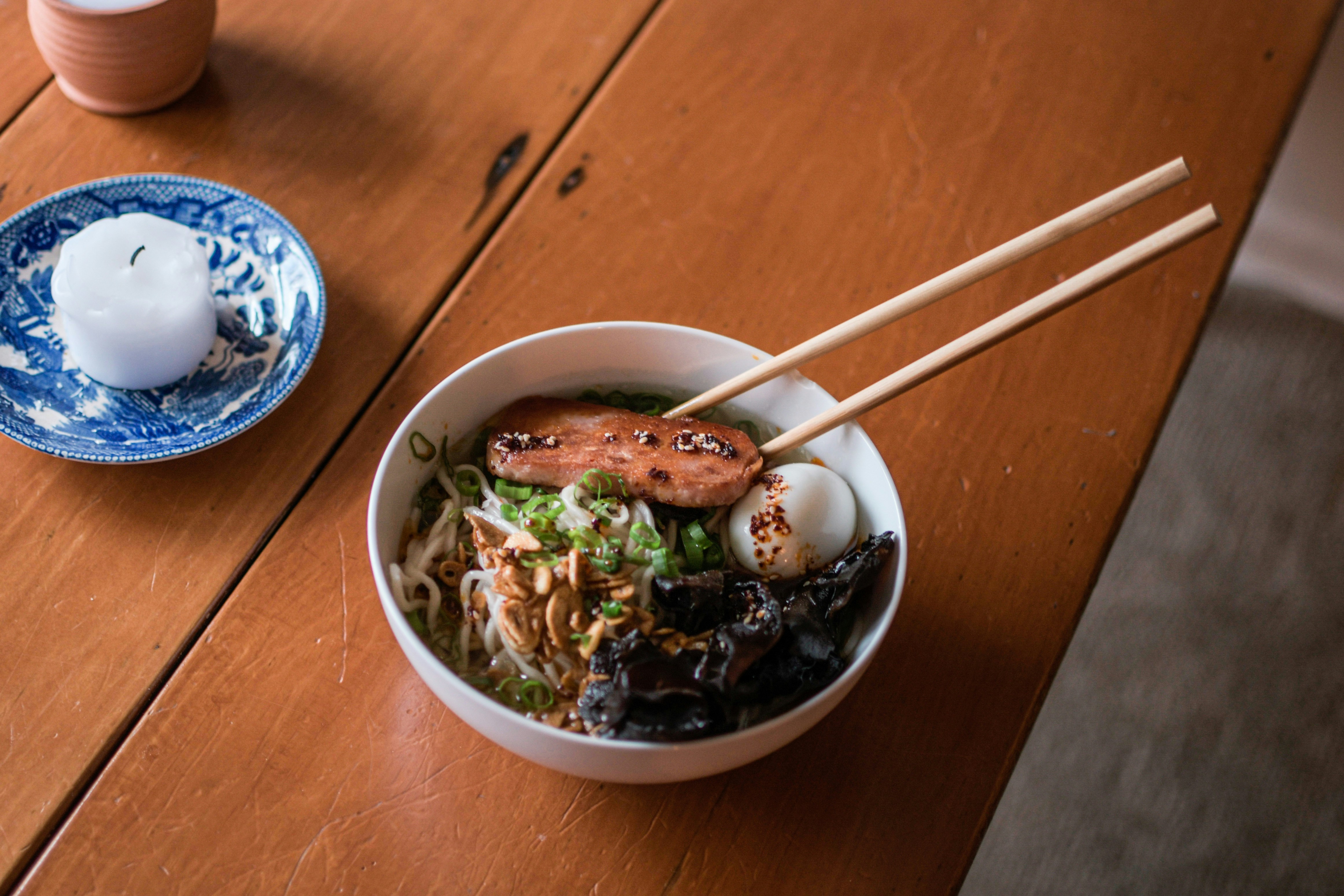 コンビーフとスパムの違いを徹底解明！あなたはどっち派？