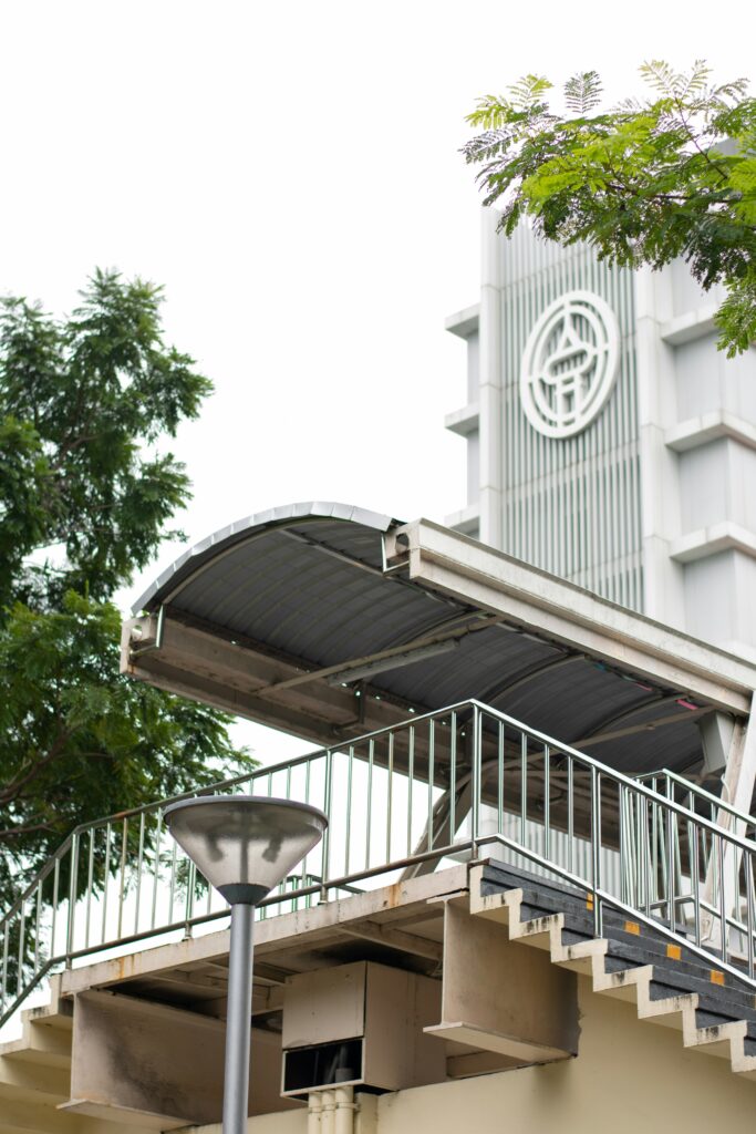 陸橋と跨線橋の基本知識