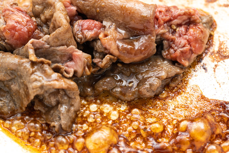 すき焼きに豆腐を選ぶ意味とは